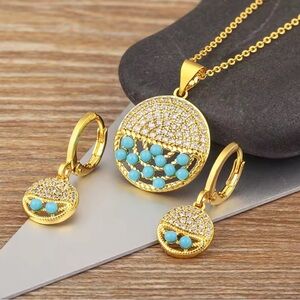 Elegant Gold and Turquoise Jewelry Set